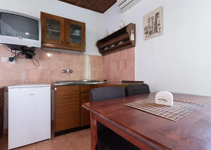 아파트 Close To The Sea, 1-bedroom Sonia *